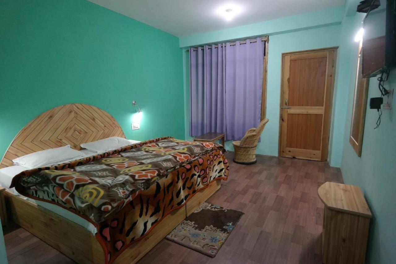 Rasta Cafe And Lodge Manāli Extérieur photo