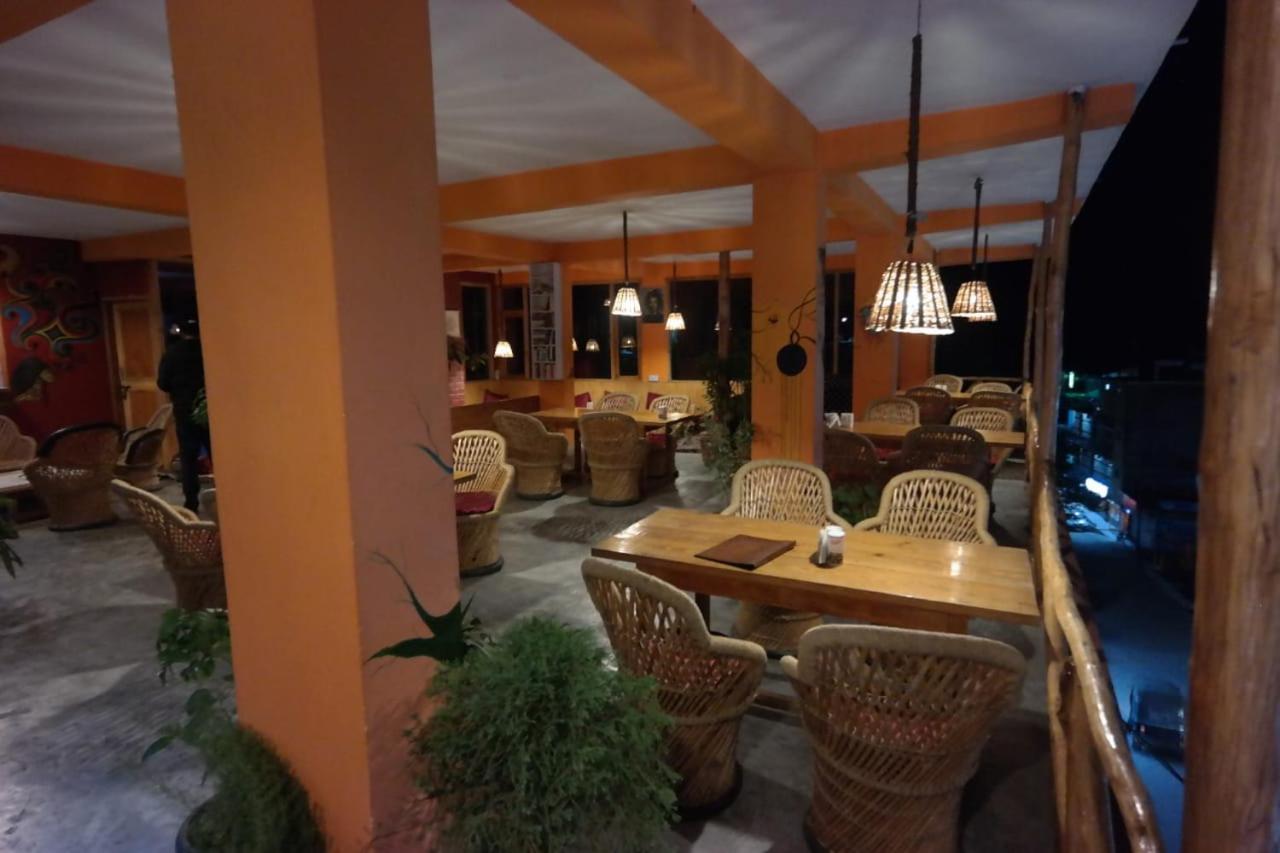 Rasta Cafe And Lodge Manāli Extérieur photo